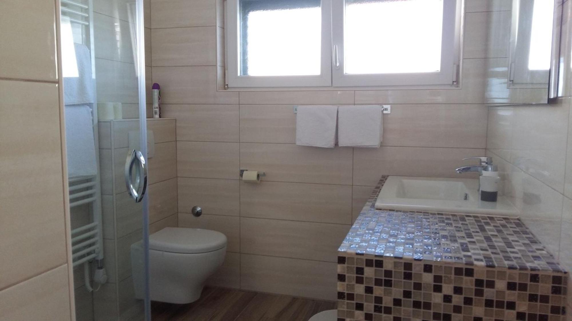 Apartments Mateo - 60M From Sea Primosten Exterior photo