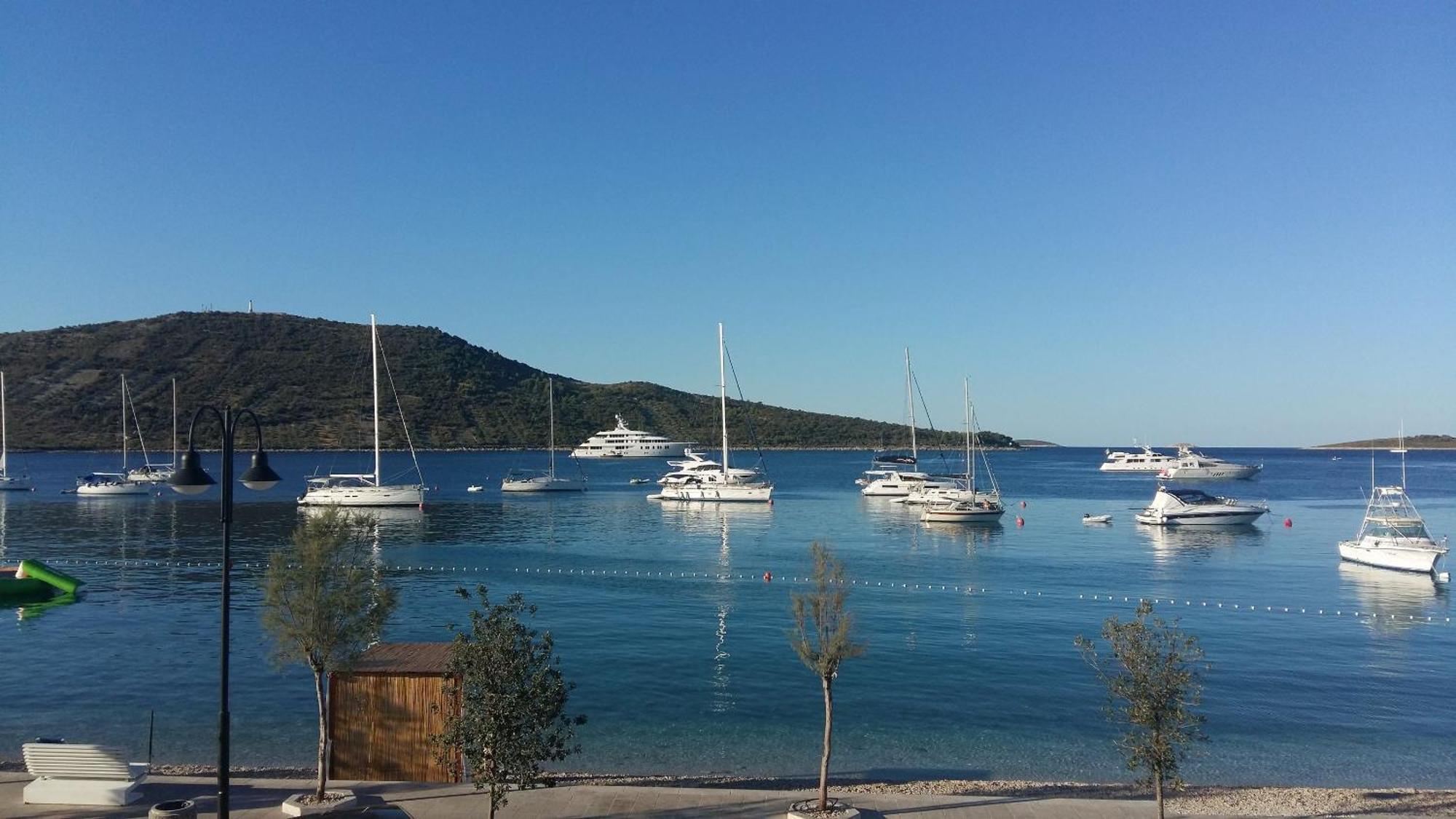 Apartments Mateo - 60M From Sea Primosten Exterior photo
